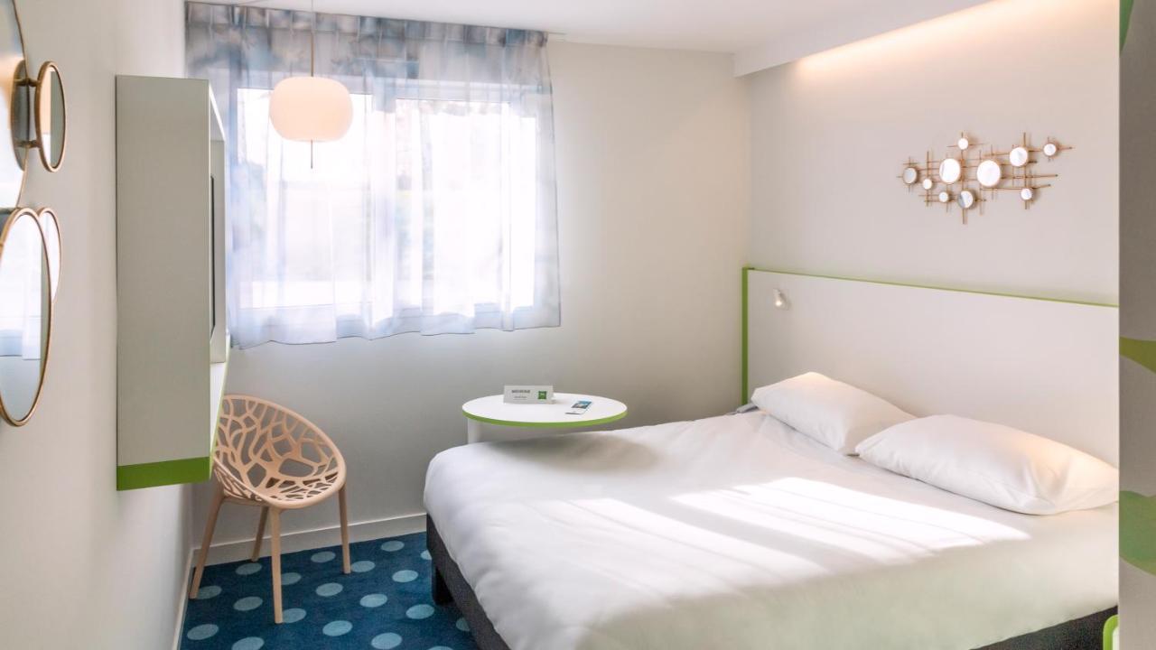 Hotel ibis Styles Fougeres Beaucé Exterior foto