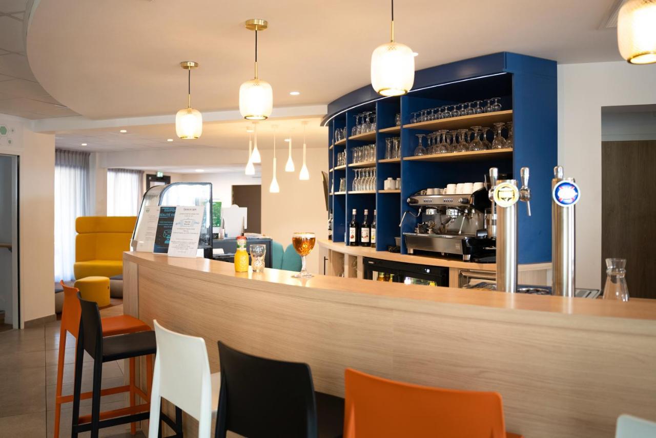 Hotel ibis Styles Fougeres Beaucé Exterior foto